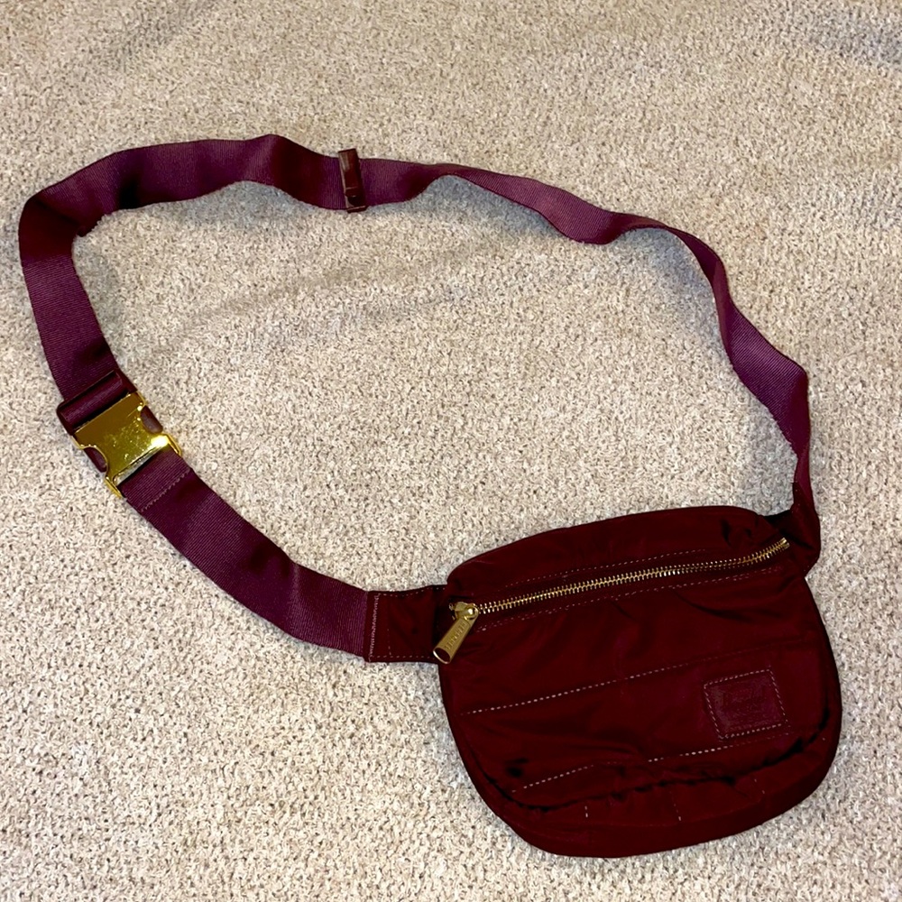 Herschel small crossbody bag